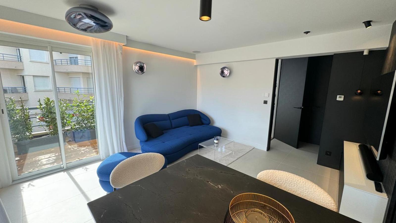 Appartement Luxueux Plein Centre De Cavalaire A 2Mn De La Plage Экстерьер фото